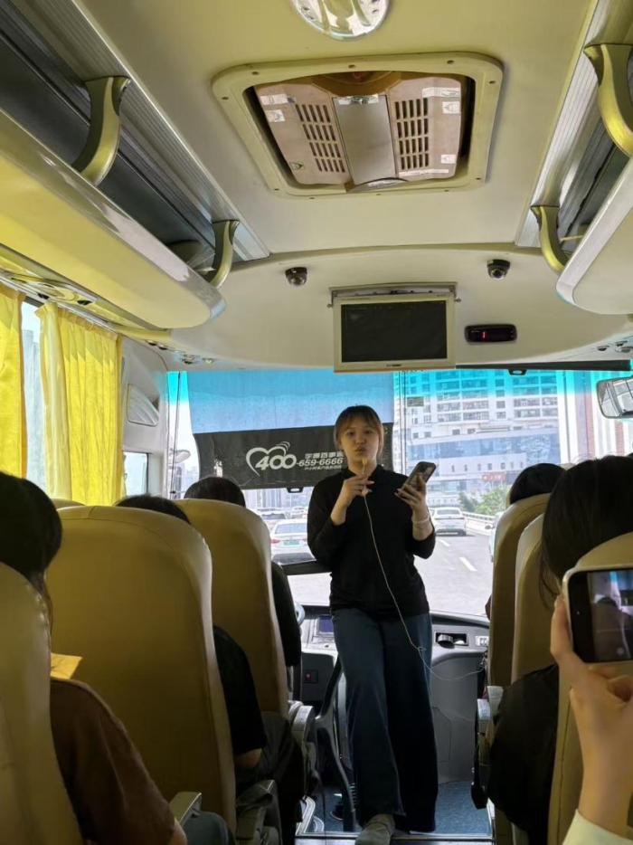 【三全育人】实践育人｜“行走的课堂 讲骑楼故事 探民宿服务”旅游艺术学院走进骑楼老街开展实践研学活动